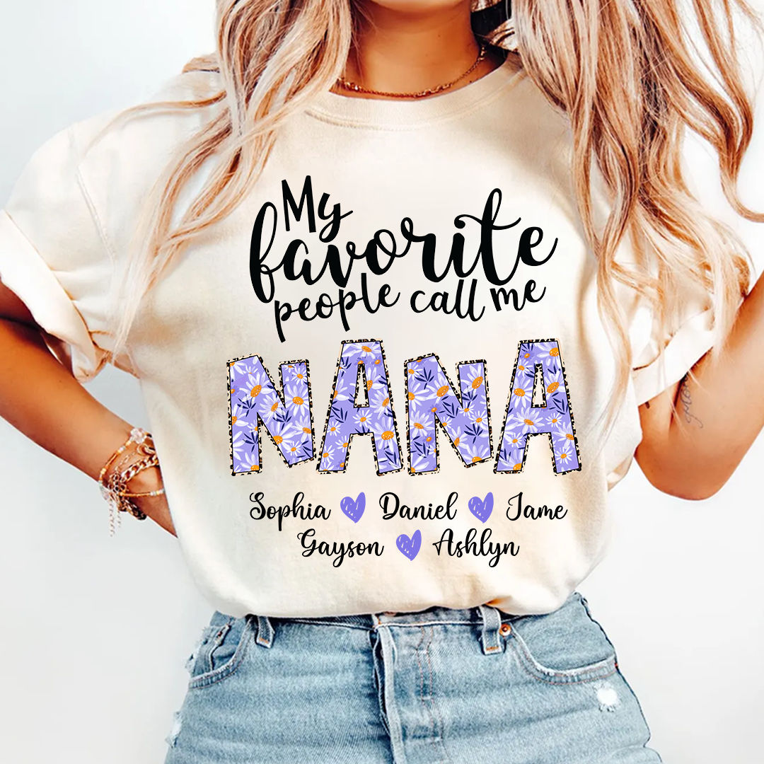 Custom My Favorite People Call Me Mimi Purple Daisy, Mimi and Grandkids Mothers Day Gift T-shirt