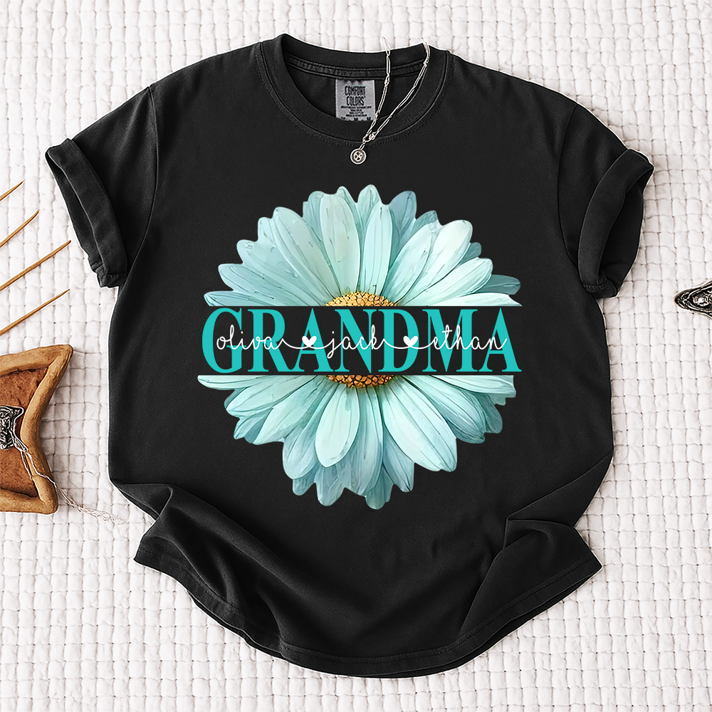 Comfort Colors® Personalized Grandma Flower Daisy Shirt with Kids Names, Custom Daisy Floral Grandma Nana Mimi T-Shirt, Meaningful Gift for Mother’s Day Birthday