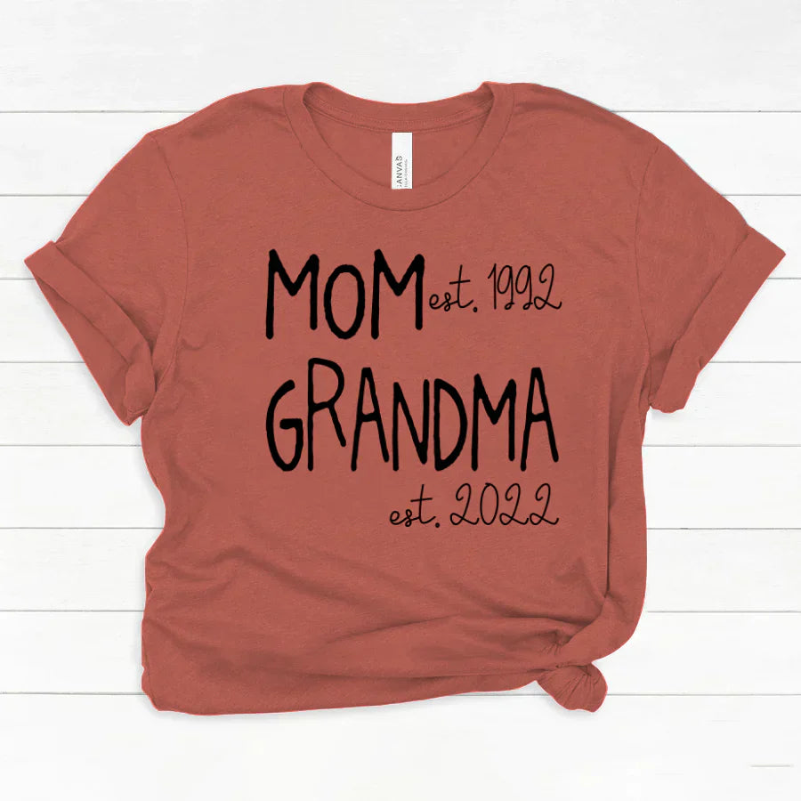 Mom Grandma Est VT22120031 Classic Canvas
