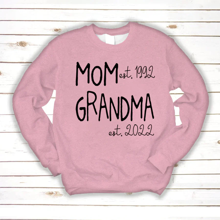 Mom Grandma Est VT22120031 Sweatshirt