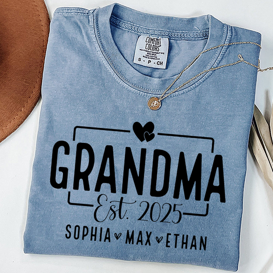 Comfort Colors® Personalized Name Shirt with Heart, Grandma And Kids Gift Tee