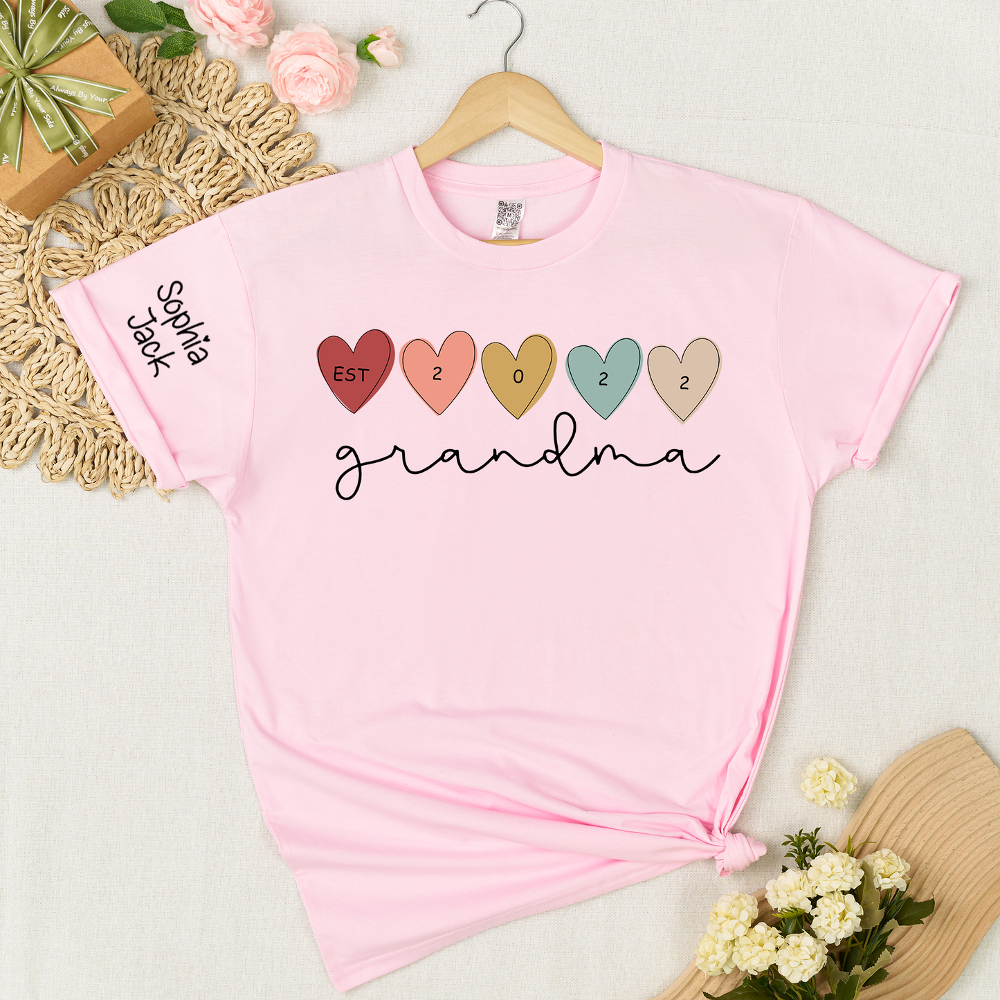 Personalized Grandma Est 2022 Shirt with Custom Grandkids Names on Sleeve, Colorful Heart Graphic T Shirt for Women, Meaningful Family Gift for Grandma from Kids