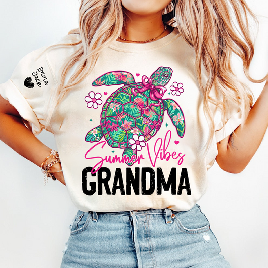 Grandma Summer Vibes T Shirt, Cute Sea Turtle Graphic Tee, Coastal Beach Grandma Shirt, Summer Vacation Gift for Women