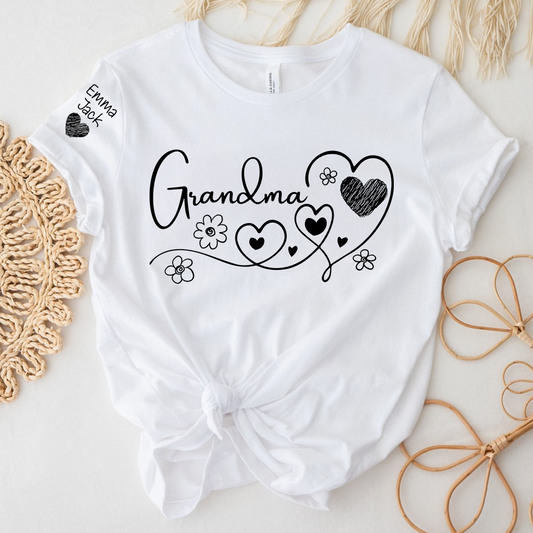 Personalized Grandma Shirt, Custom Family T-Shirt with Heart and Flower Design, Ideal Gift for Grandma
