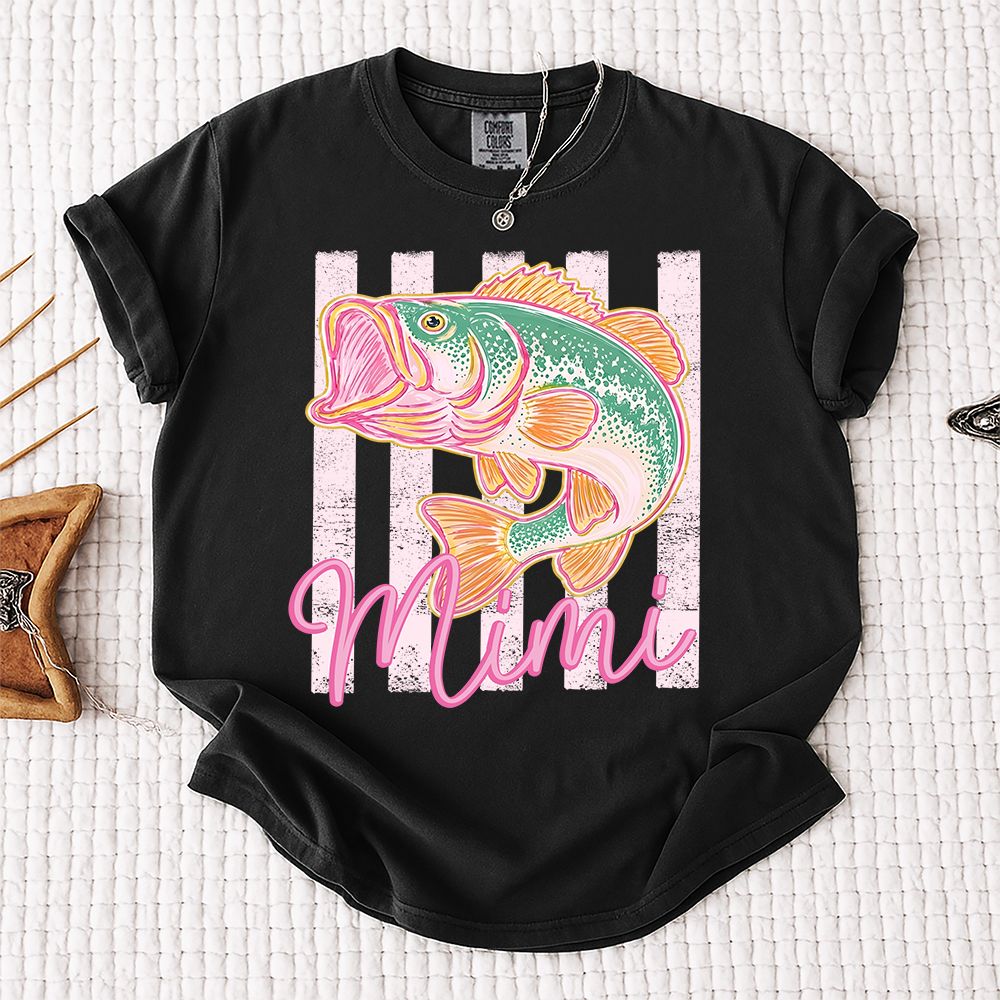 Comfort Colors® Personalized Mimi Fishing Preppy Summer T-Shirt – Trendy Colorful Fish Graphic Tee for Grandma, Beach Vacation, Summer Vibes, Grandma Birthday Shirt