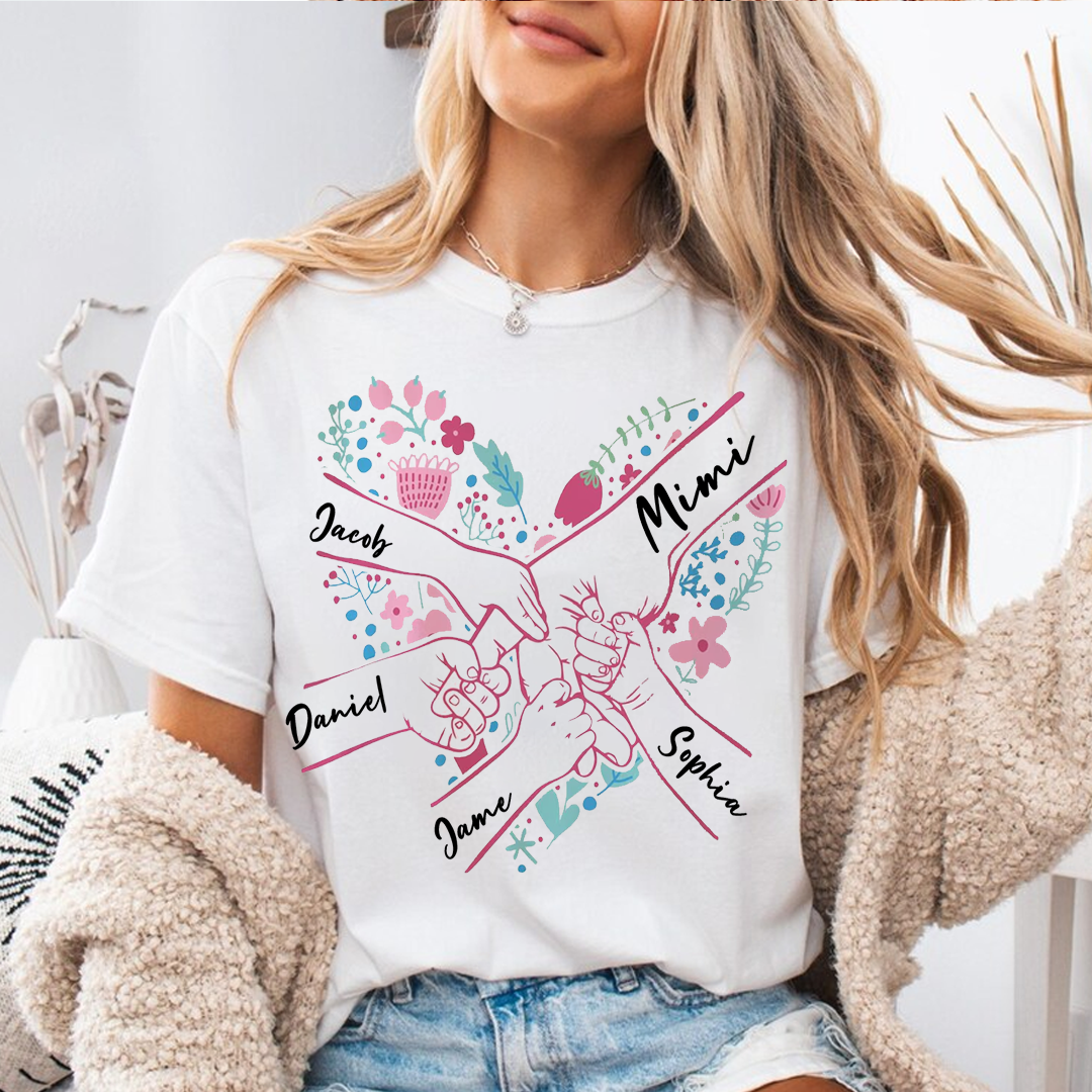 Mimi And Grandkids Custom Name, Hand In Hand Heart Flower T-shirt