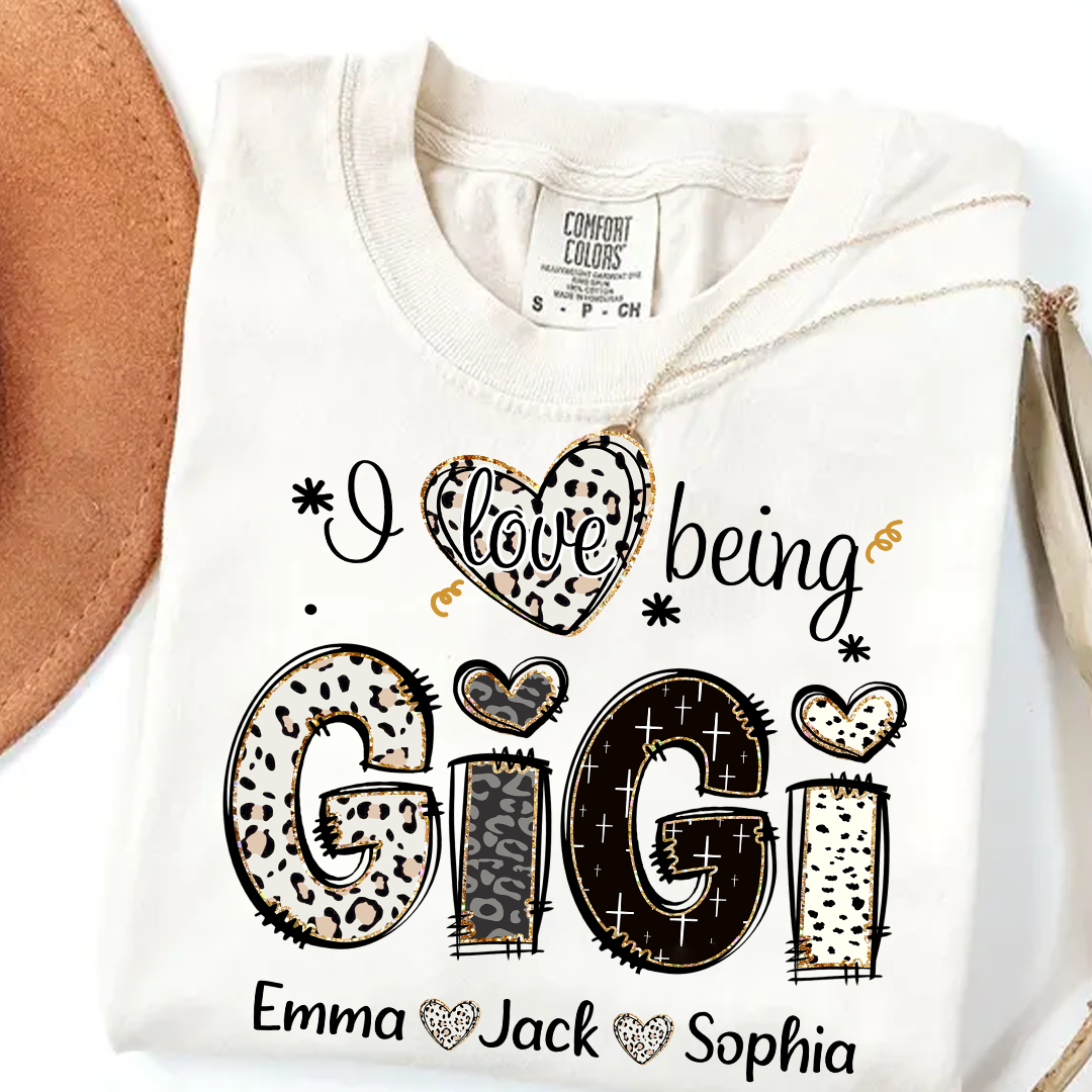 Comfort Colors® I love being Gigi Bible Style Gift For Grandma And Grandkids Names And Grandkids T-Shirt