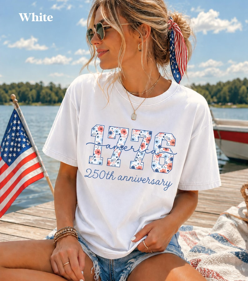 Comfort Colors America 1776 Shirt, 250th Anniversary Floral Graphic Tee, Patriotic Fourth of July Apparel for Women