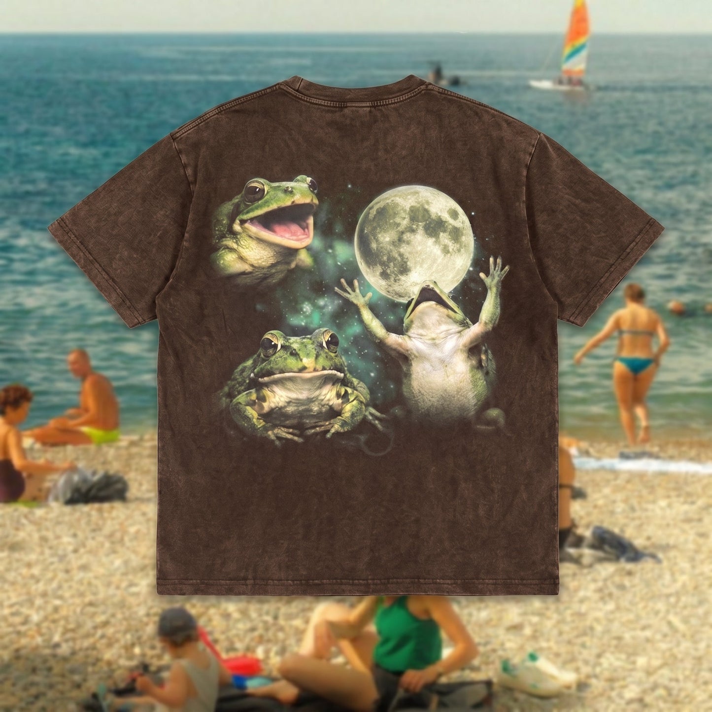 The Vintage Frogs Moon Graphic Tee - Quirky Gift for Friend