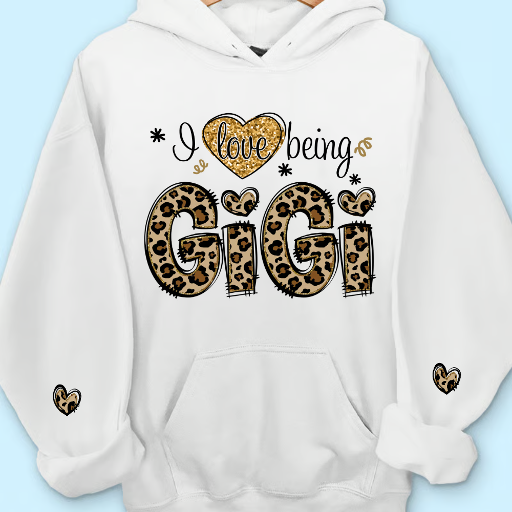 Custom Grandma Leopard Sweatshirt – Personalized I Love Being Gigi with Grandchildren’s Names Hoodie, Ideal Christmas Gift