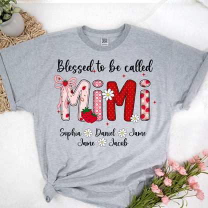 Blessed To Be Called Mimi, Mimi Strawberry And Grandkids Sweet Summer Time Shirt