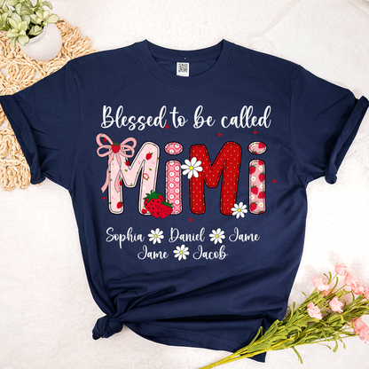 Blessed To Be Called Mimi, Mimi Strawberry And Grandkids Sweet Summer Time Shirt