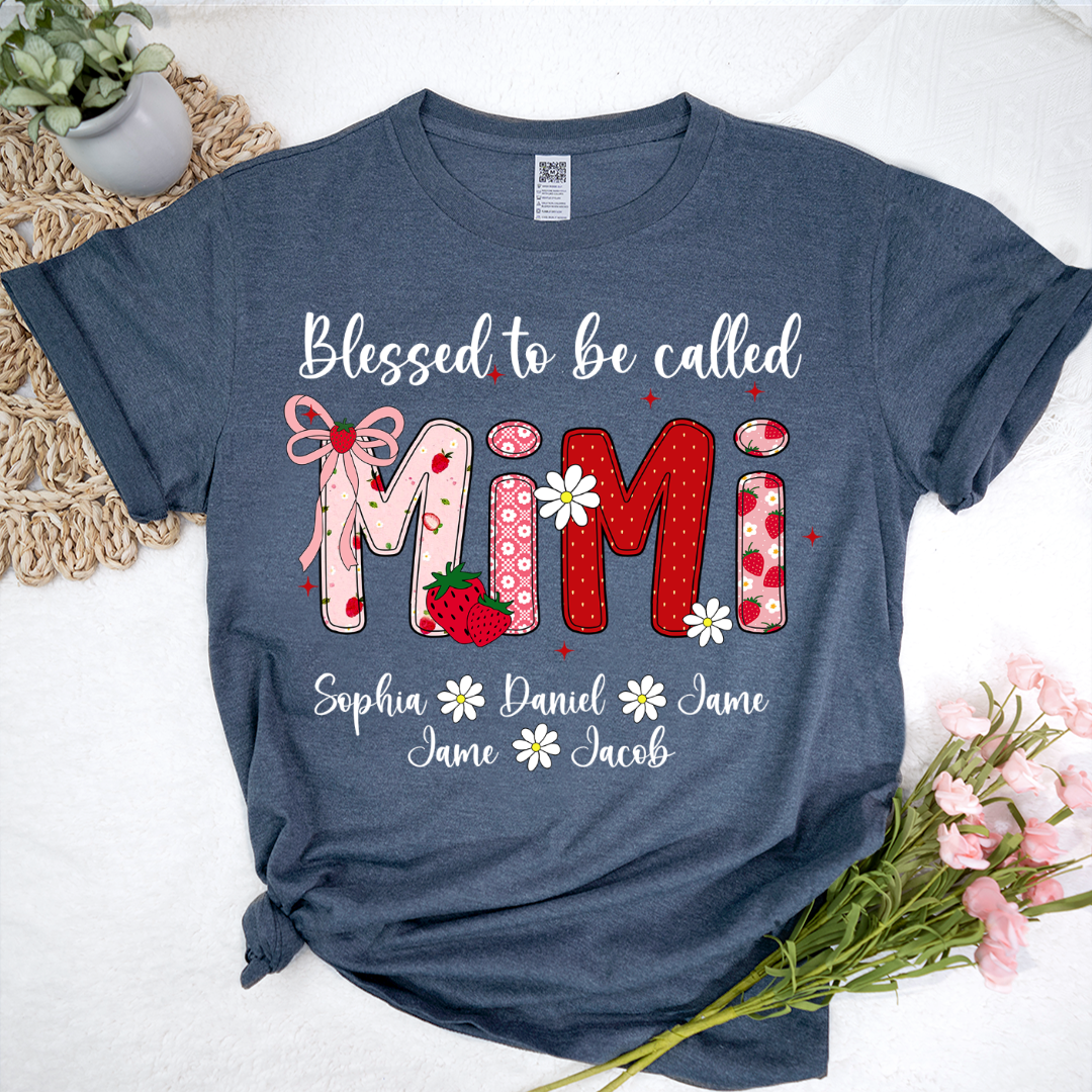 Blessed To Be Called Mimi, Mimi Strawberry And Grandkids Sweet Summer Time Shirt