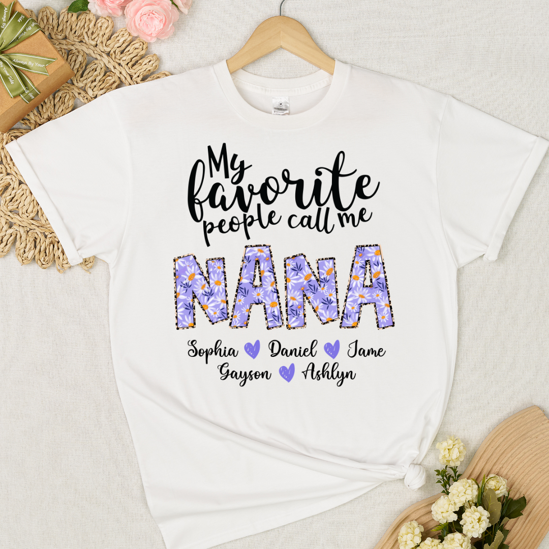 Custom My Favorite People Call Me Mimi Purple Daisy, Mimi and Grandkids Mothers Day Gift T-shirt