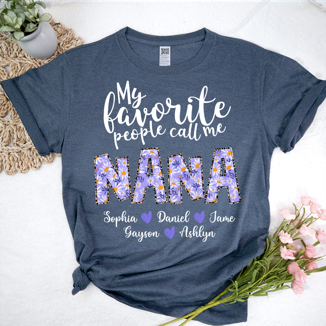 Custom My Favorite People Call Me Mimi Purple Daisy, Mimi and Grandkids Mothers Day Gift T-shirt