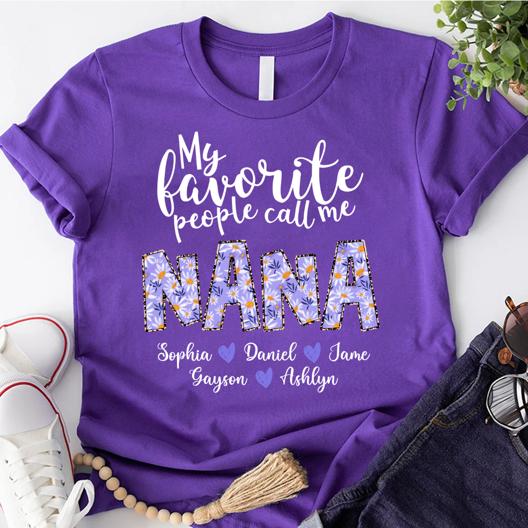Custom My Favorite People Call Me Mimi Purple Daisy, Mimi and Grandkids Mothers Day Gift T-shirt
