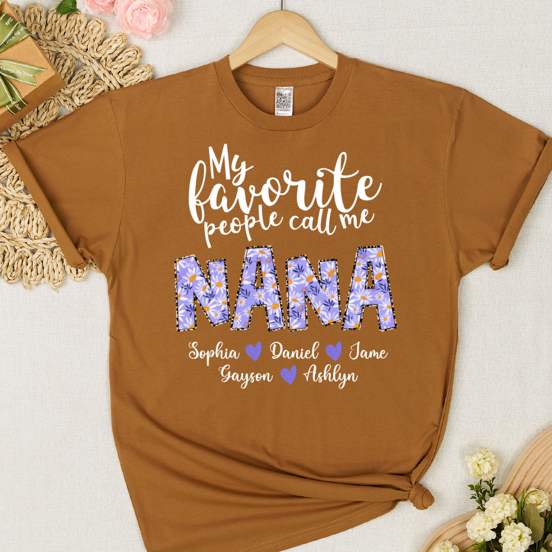 Custom My Favorite People Call Me Mimi Purple Daisy, Mimi and Grandkids Mothers Day Gift T-shirt