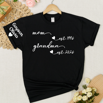 Custom Mom Grandma, Gift For Grandma Mom, Mothers Day Gift T-shirt