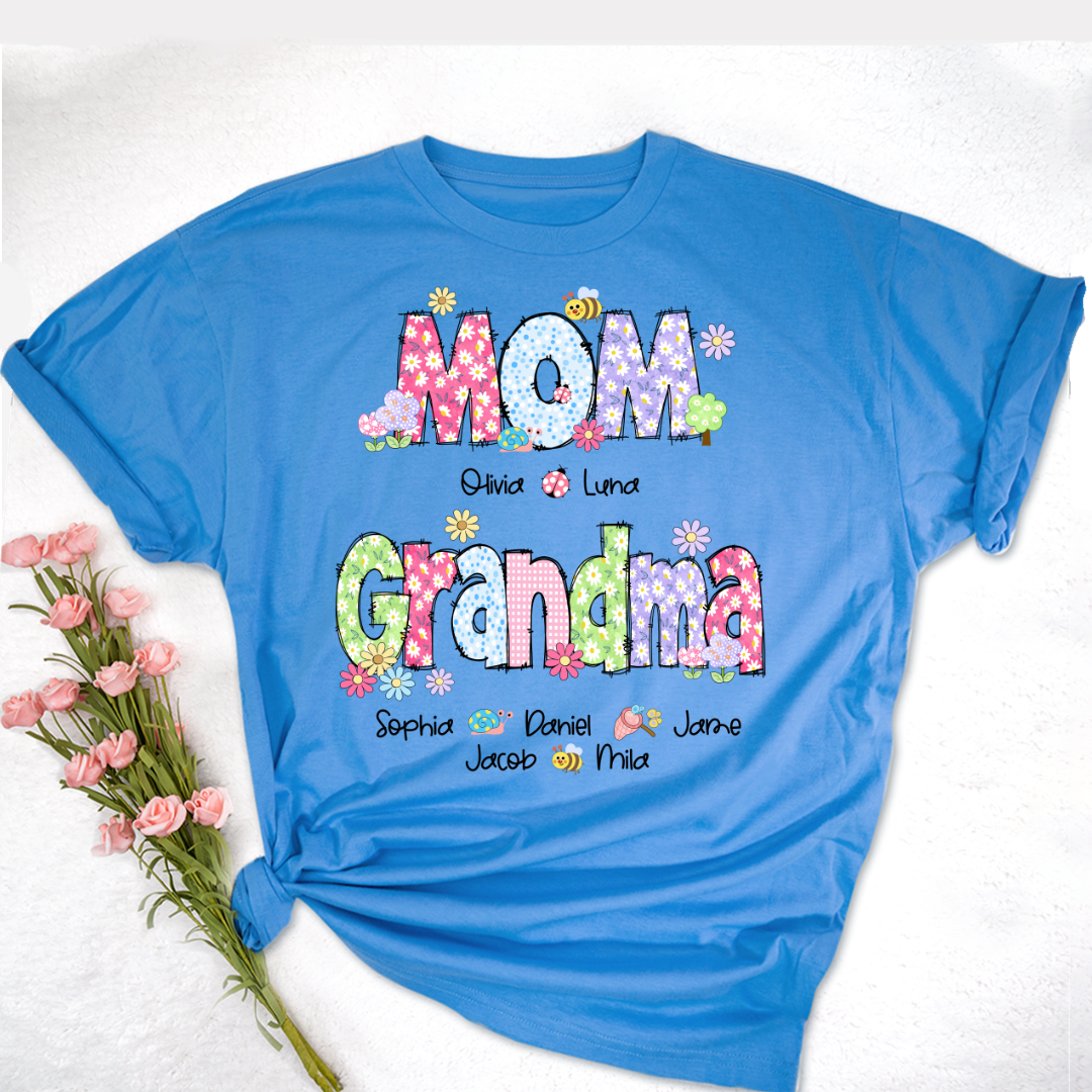 Custom Mom Grandma and Grandkids Daisy Flower Spring T-Shirt