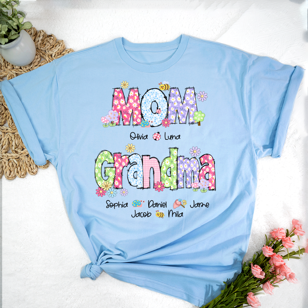 Custom Mom Grandma and Grandkids Daisy Flower Spring T-Shirt