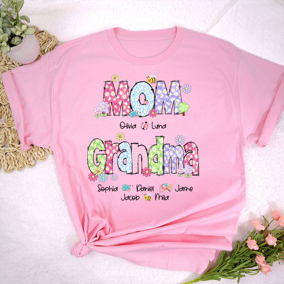 Custom Mom Grandma and Grandkids Daisy Flower Spring T-Shirt