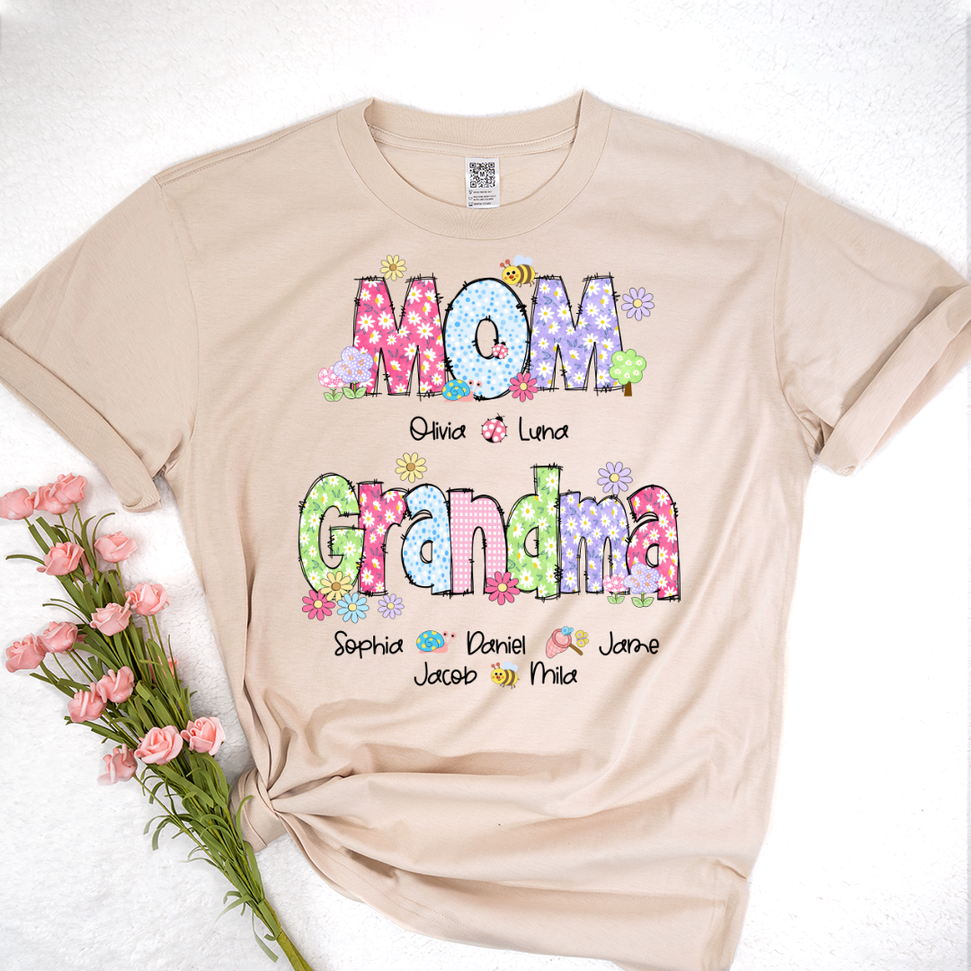 Custom Mom Grandma and Grandkids Daisy Flower Spring T-Shirt