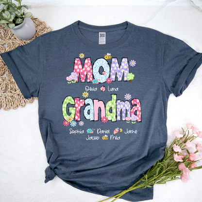 Custom Mom Grandma and Grandkids Daisy Flower Spring T-Shirt