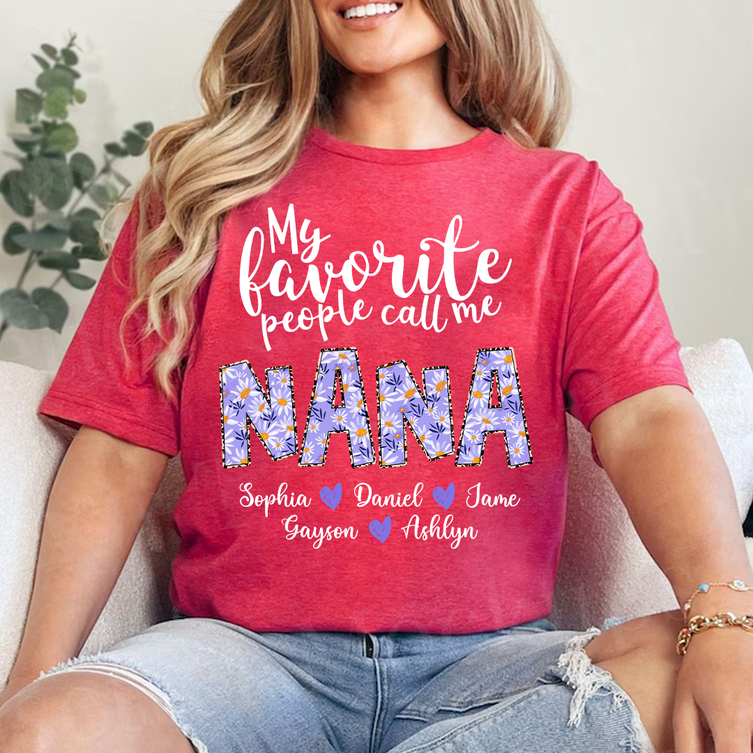 Custom My Favorite People Call Me Mimi Purple Daisy, Mimi and Grandkids Mothers Day Gift T-shirt
