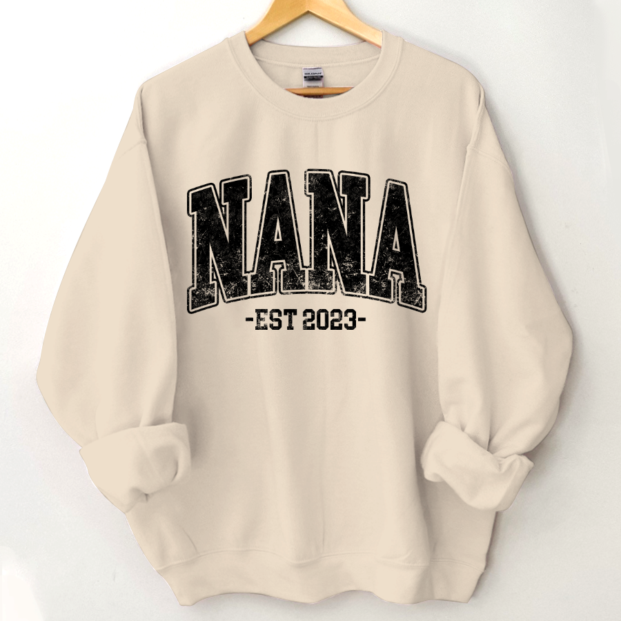Custom Nana Est, Best Gift For Mom And Grandma Sweatshirt