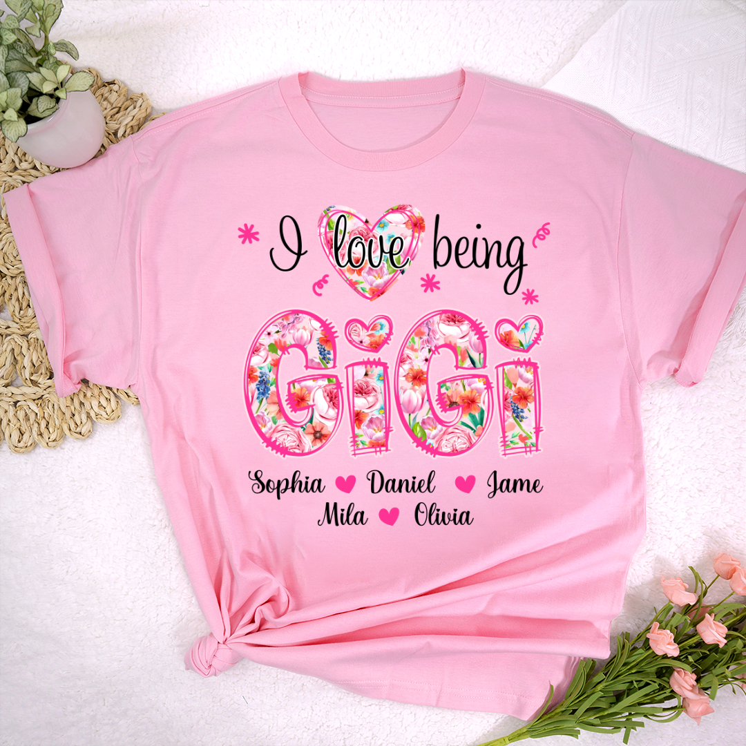 Flower I Love Being Gigi and Grandkids Persanalized Grandma Shirt, Mother's Day Gift