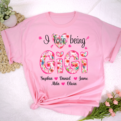 Flower I Love Being Gigi and Grandkids Persanalized Grandma Shirt, Mother's Day Gift