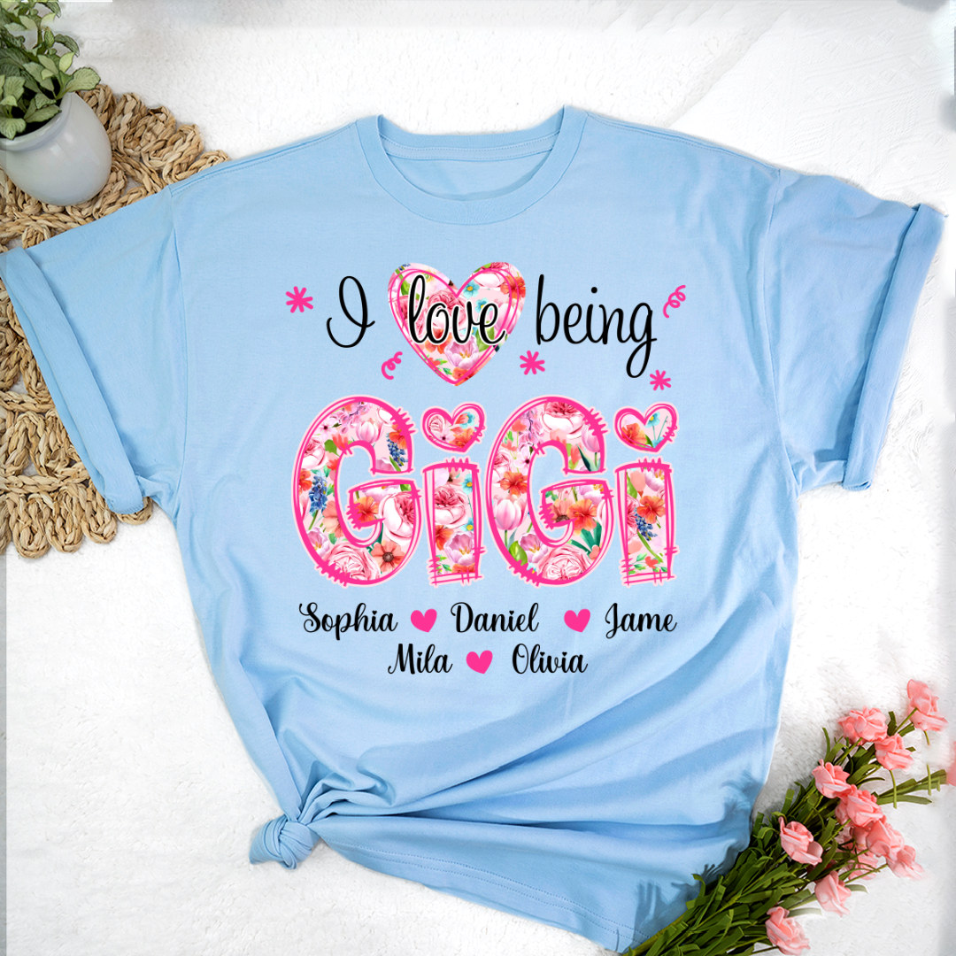 Flower I Love Being Gigi and Grandkids Persanalized Grandma Shirt, Mother's Day Gift