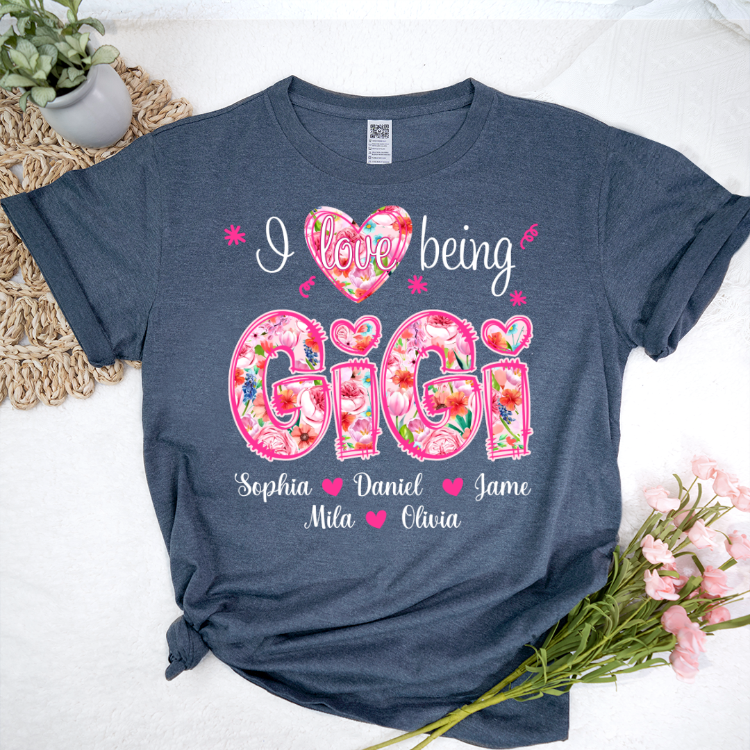 Flower I Love Being Gigi and Grandkids Persanalized Grandma Shirt, Mother's Day Gift