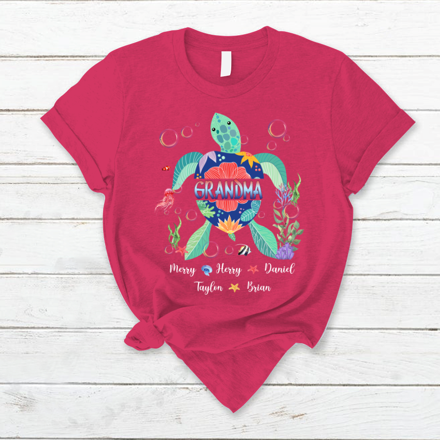 Grandma Turtle With Grandkids Flower T-Shirt