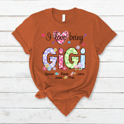 I Love Being Gigi Flower Gigi And Grandkids T-Shirt