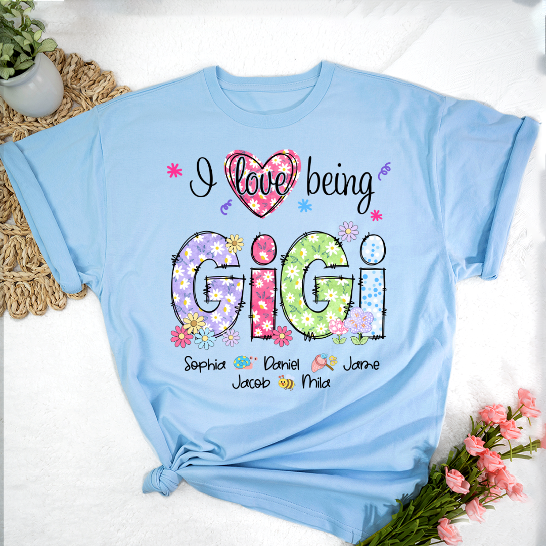 I Love Being Gigi Flower Gigi And Grandkids T-Shirt