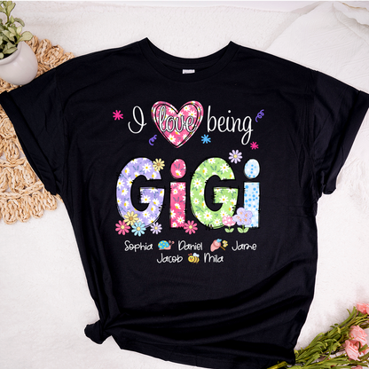 I Love Being Gigi Flower Gigi And Grandkids T-Shirt