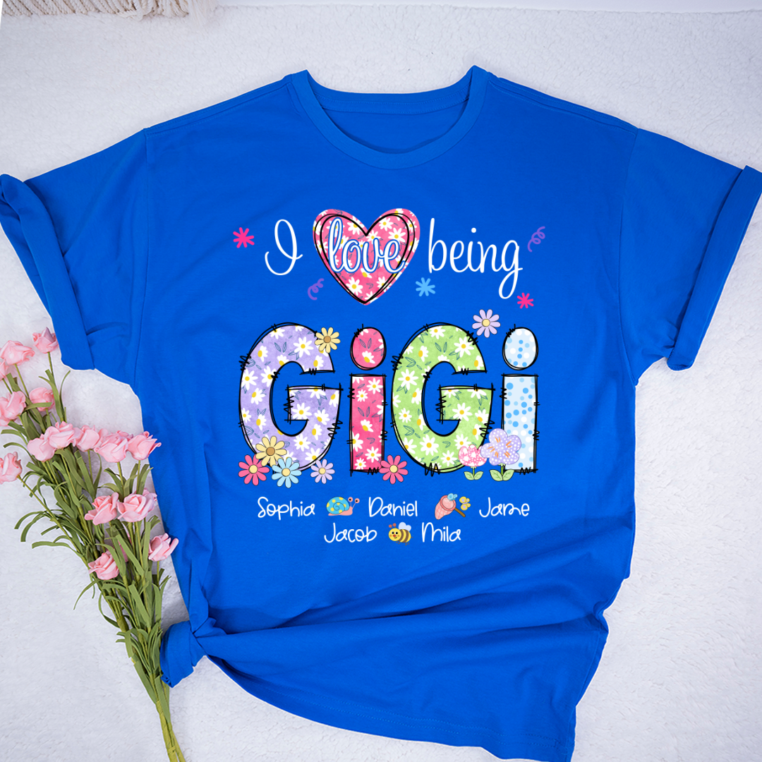 I Love Being Gigi Flower Gigi And Grandkids T-Shirt