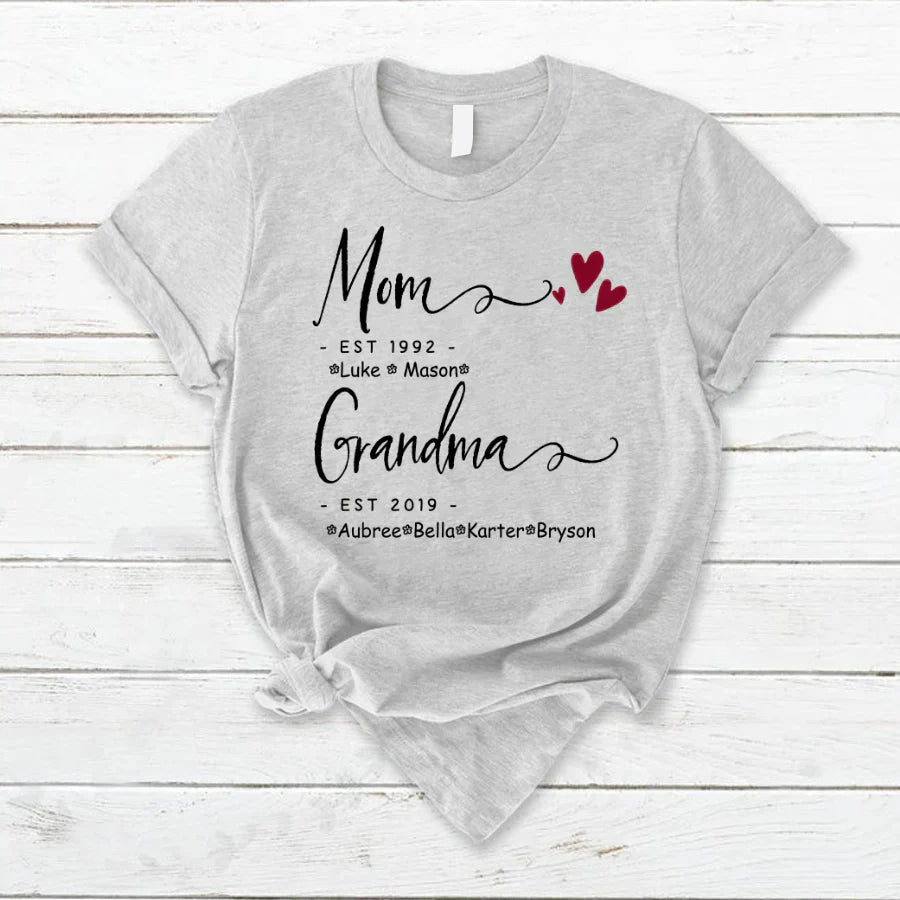 Mom Grandma Family Est Kids VT22120071 T-Shirt