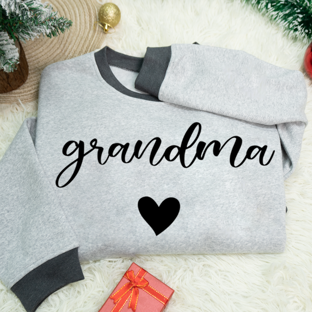 Personalized Grandma Heart And Grandkids Christmas Gift