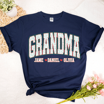 Personalized Grandma and Grandkids Leopard Christmas Gift Shirt