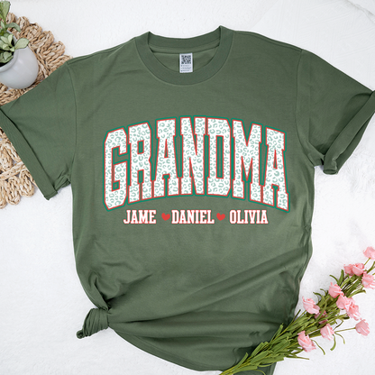 Personalized Grandma and Grandkids Leopard Christmas Gift Shirt