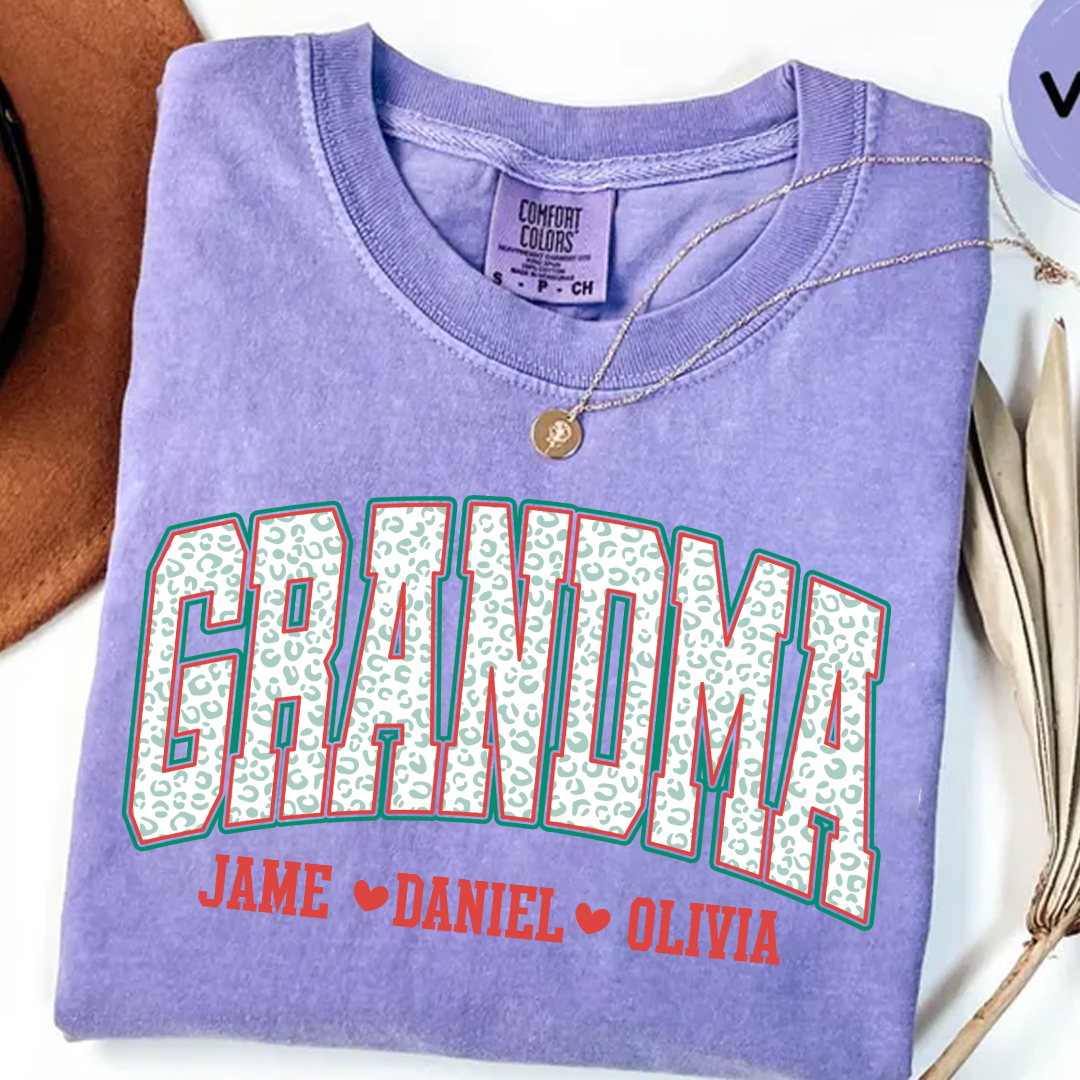 Personalized Grandma and Grandkids Leopard Christmas Gift Shirt