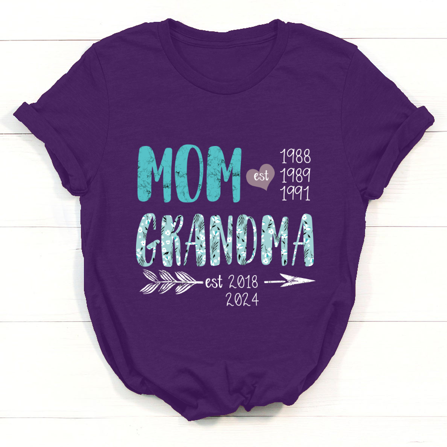 Personalized  Mom Est Grandma Est Flower Turquoise T-Shirt