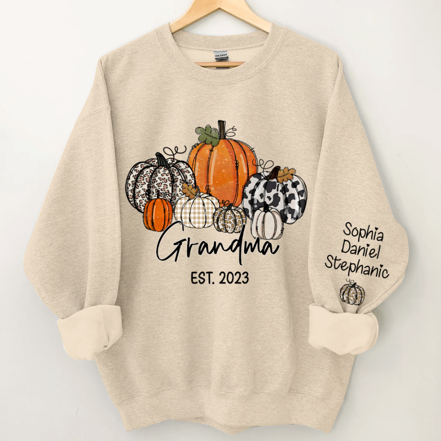 Pumpkin Grandma Est Year And Kids CTH01 Sweatshirt