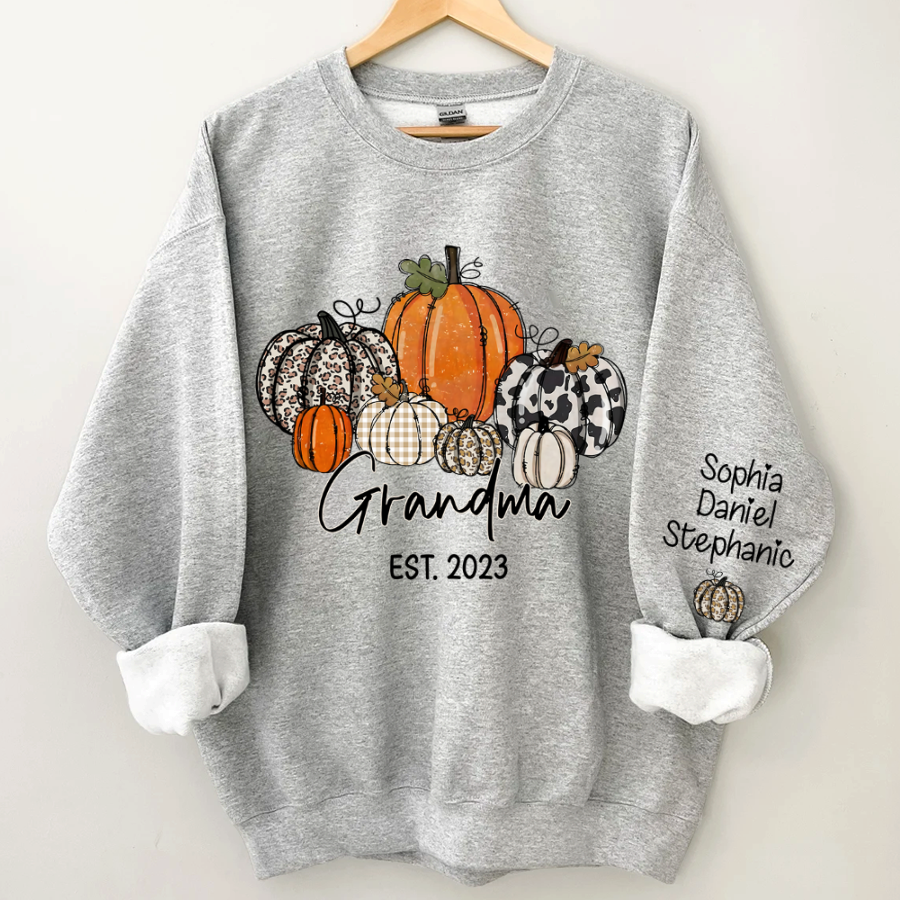 Pumpkin Grandma Est Year And Kids CTH01 Sweatshirt