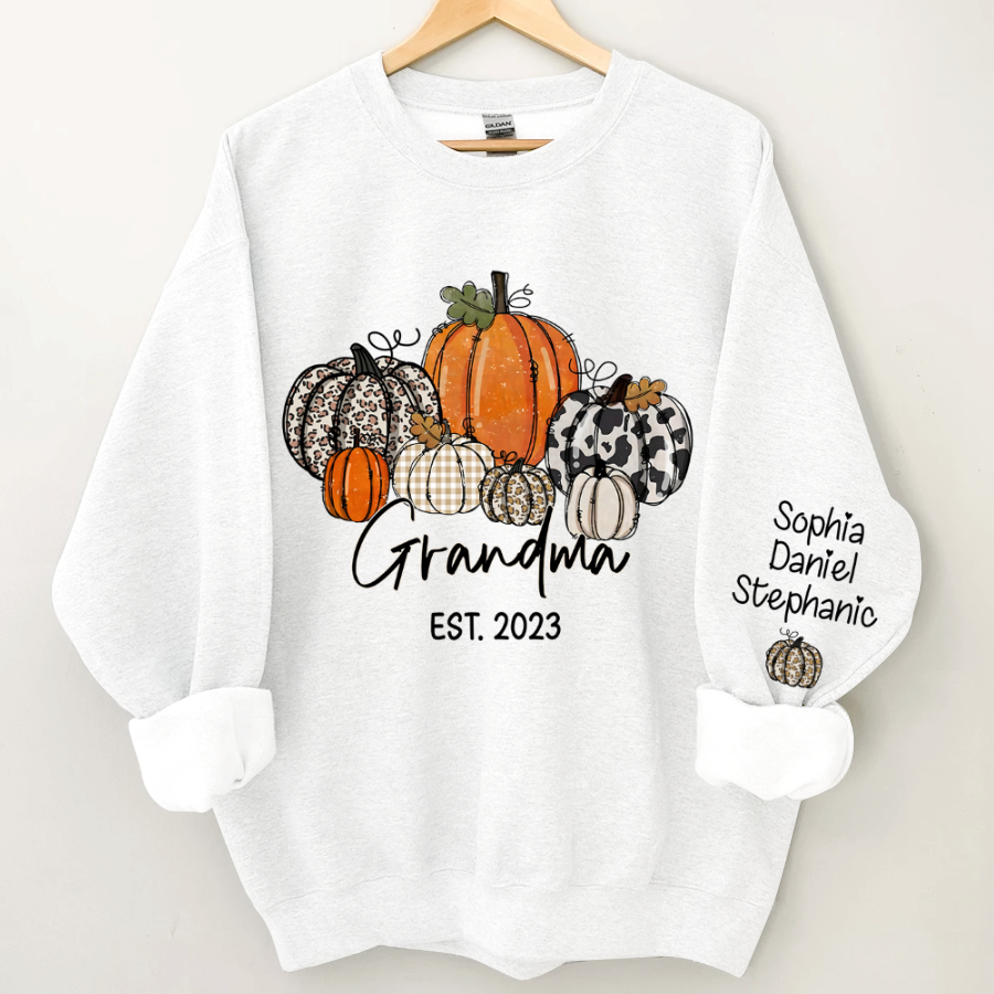 Pumpkin Grandma Est Year And Kids CTH01 Sweatshirt