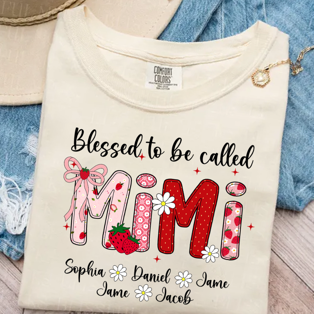 Blessed To Be Called Mimi, Mimi Strawberry And Grandkids Sweet Summer Time Shirt