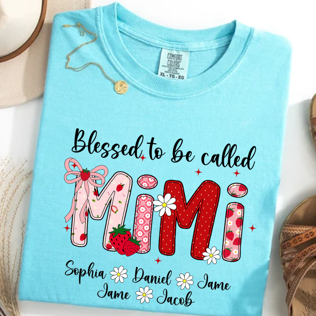Blessed To Be Called Mimi, Mimi Strawberry And Grandkids Sweet Summer Time Shirt