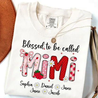 Blessed To Be Called Mimi, Mimi Strawberry And Grandkids Sweet Summer Time Shirt